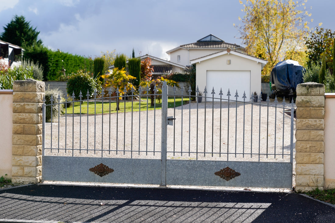 Use Guarline wireless driveway alarms to improve your perimeter protection to keep your family safe.